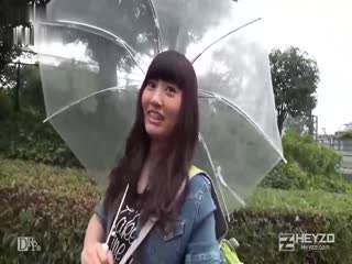 一人旅の女子大生をナンパしてみた HEYZO-1080