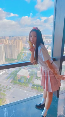【抖音网红】蛇信子姐姐♥2022下部♥人前端庄人后骚_炮机舔脚小母狗_