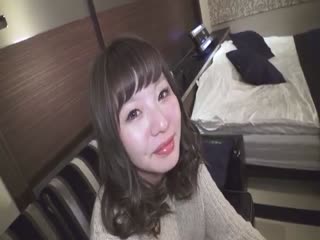 ツインテール水着むすめの潮吹き生ハメ！ 亀井ひとみ -