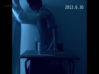 强迫催眠让弟妇变成一个可笑的傻子