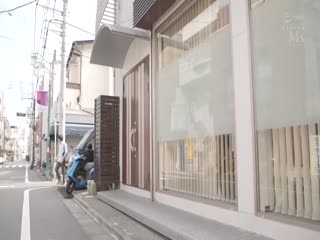 嫉妬发狂渣男化的我趁他住院数日间 与欲求不满的她持续抽插到堕落 吉良铃