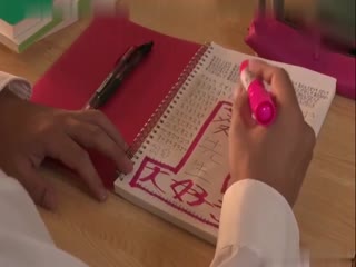 在不想被发现的状况里也无法出声 女教师沉默强制强暴 葵