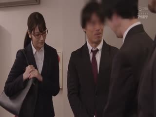 IPX-398 出張先相部屋NTR 絶倫の上司に一晩中何度も