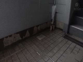喜歡我的巨臀寵物 可愛臉蛋火辣下半身的超M妹子絶叫瘋狂高潮！ 瀨名光