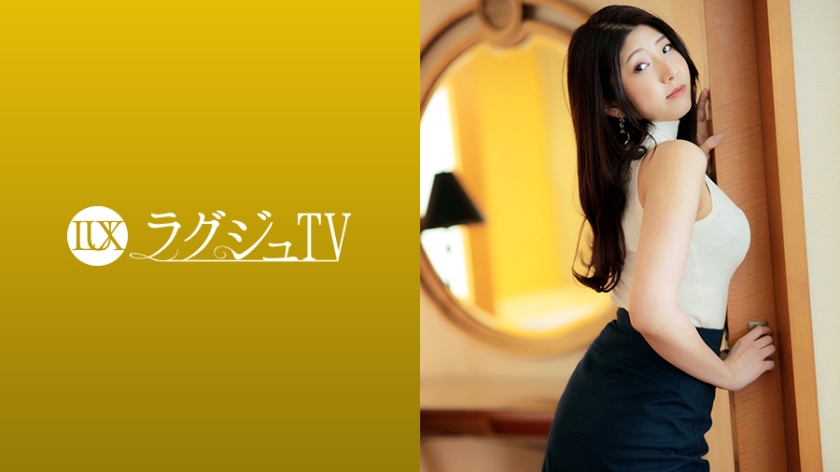 [LUXU-1719] 文静巨乳钢琴教师私下竟是痴女！巨乳晃动激烈床战实录