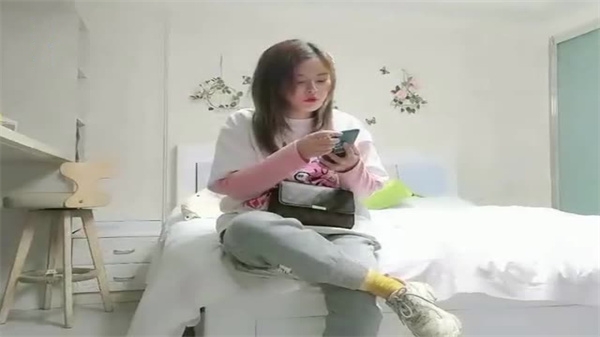 肉感骚妇偷情反被偷拍！渣男狼友泄愤视频疯狂流出