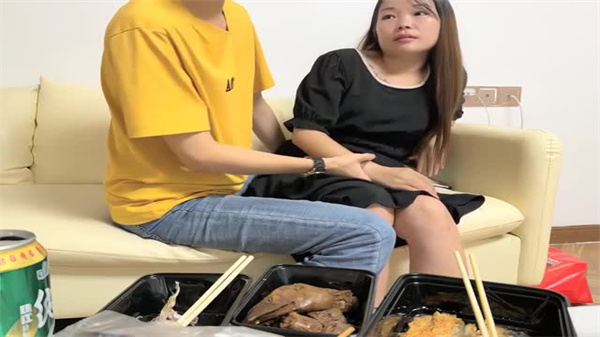 瘦猴先生探花实录：娇羞良家小姐姐约炮狂操，高潮迭起娇喘连连