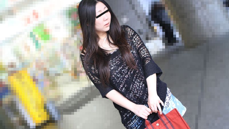 天然爆乳素人妹盗窃被抓，全裸调查激情诱惑！及川春菜 10musume_082223_01