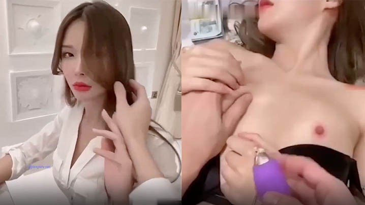 Gatita 被土豪美金调教，粉嫩乳头喷血爆操
